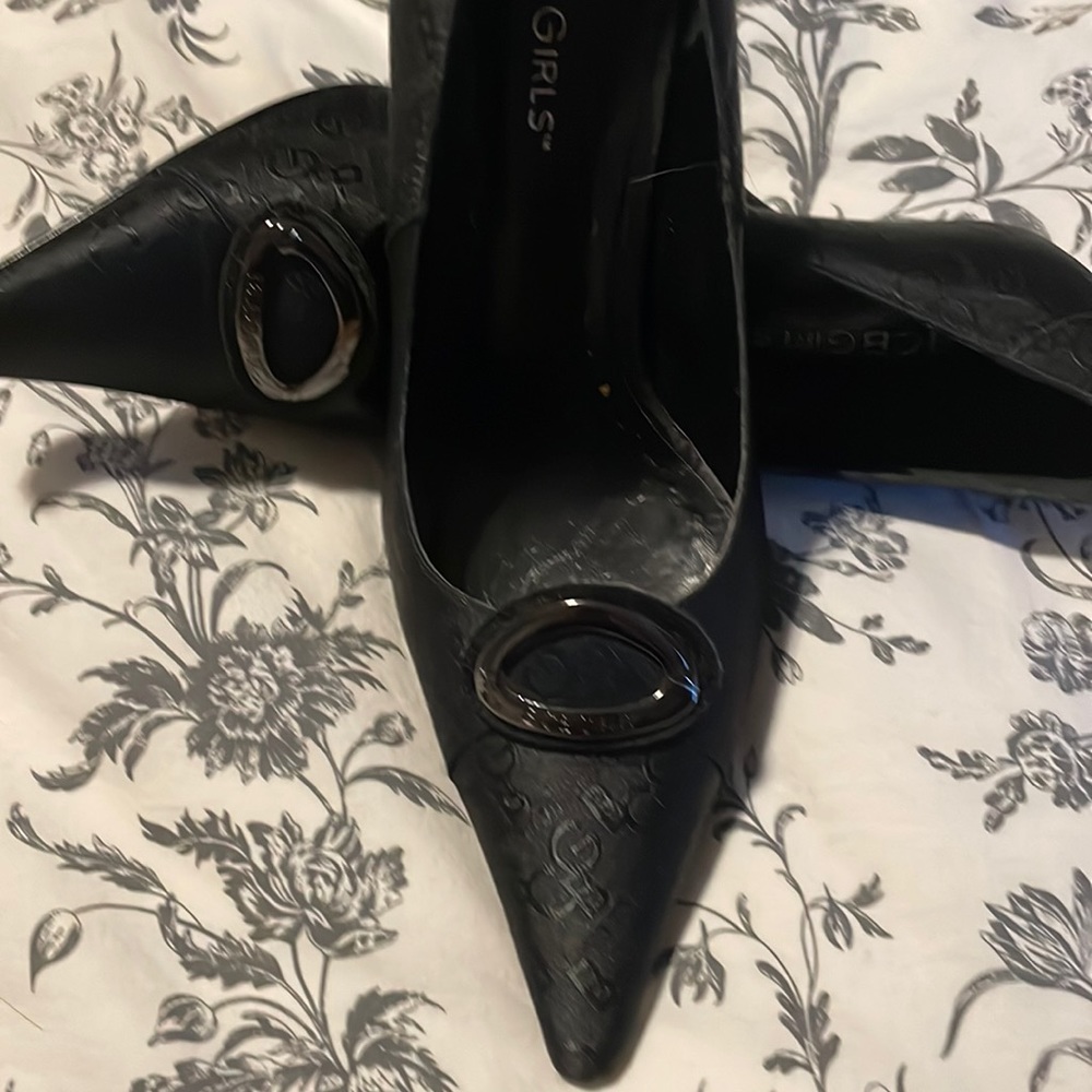 Ladies BCBG heels - Picture 3 of 3